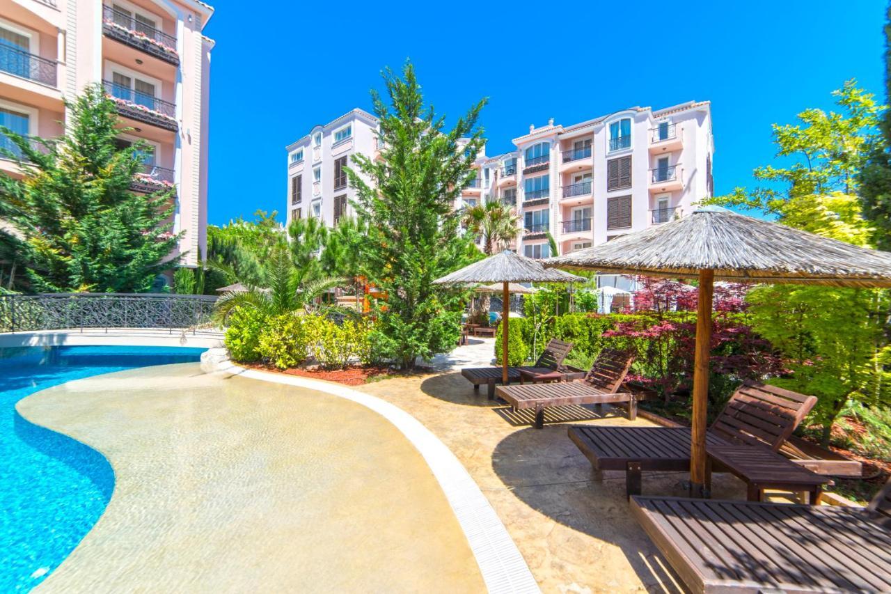 Romance Marine Aparthotel 써니비치 외부 사진